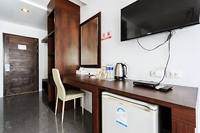 77 Bangla Hotel