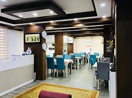 Ferah Hotel