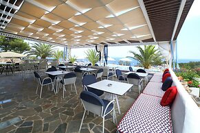 Karras' Star Hotel