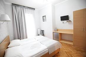 Silver Hotel