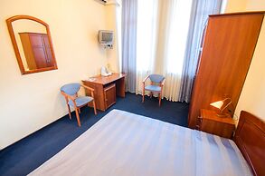 7 Days Hotel Kiev