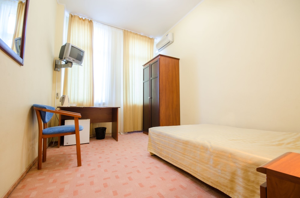 7 Days Hotel Kiev