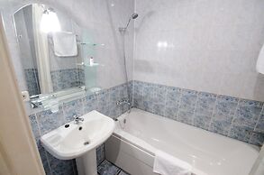 7 Days Hotel Kiev