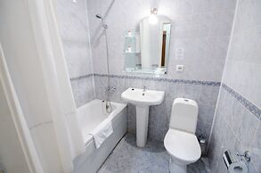 7 Days Hotel Kiev