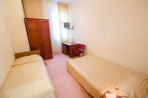 7 Days Hotel Kiev