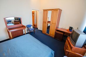 7 Days Hotel Kiev