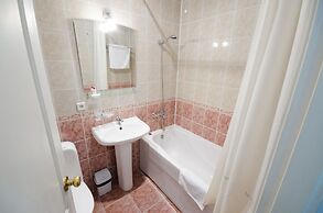 7 Days Hotel Kiev