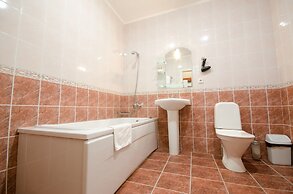 7 Days Hotel Kiev