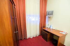 7 Days Hotel Kiev