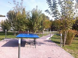 7 Days Hotel Kiev
