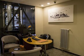 Sparkle Hotel