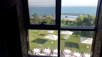 Nevan Suite Hotel
