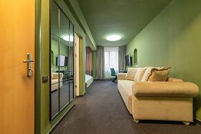 Fullton Central Inn