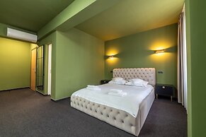 Fullton Central Inn