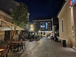 Fullton Central Inn