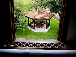 Mehves Hanim Konagi
