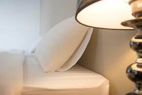 Primetime Hotel