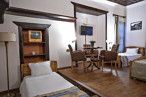 Old House Pub Hotels