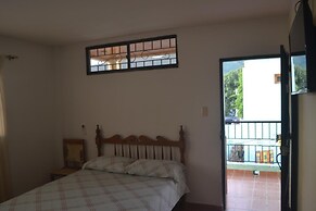 Hostal Dumbira