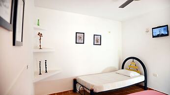 Hostal Dumbira