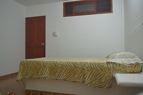 Hostal Dumbira
