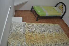 Hostal Dumbira