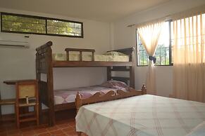 Hostal Dumbira
