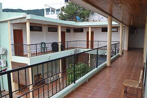 Hostal Dumbira