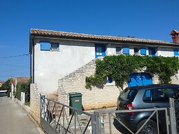 Apartments Ivas