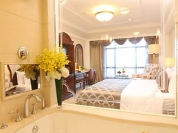 Kunming Green Lake Hotel