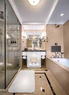 Kunming Green Lake Hotel