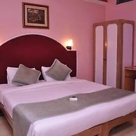Hotel Samrat International