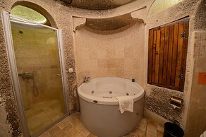 Safran Cave Hotel