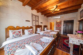 Safran Cave Hotel