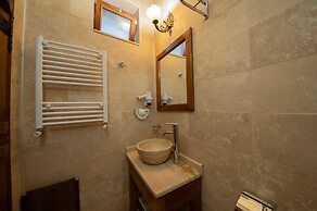 Safran Cave Hotel