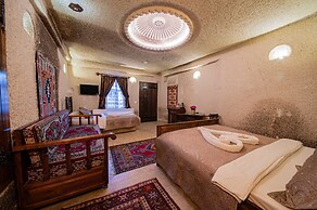 Safran Cave Hotel