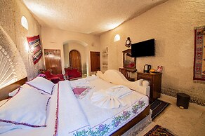 Safran Cave Hotel