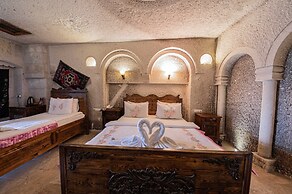 Safran Cave Hotel