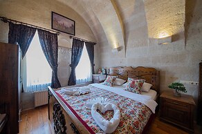 Safran Cave Hotel