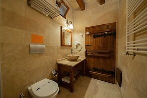 Safran Cave Hotel