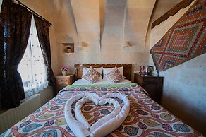 Safran Cave Hotel