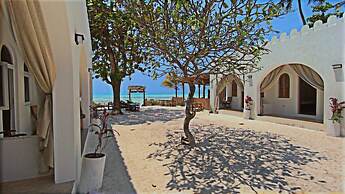 Coco Beach Hotel