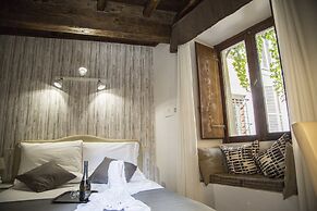 Do-Do Navona Suites