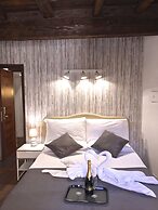 Do-Do Navona Suites