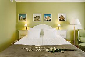 Hotel Old Town