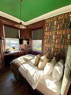 Abbotsford Hotel