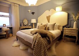 Abbotsford Hotel