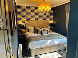 Abbotsford Hotel