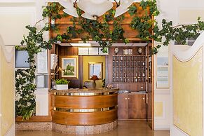 Village Hotel Lucia