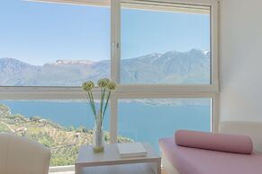 Village Hotel Lucia